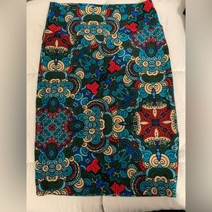 Lularoe Multi Color Cassie Skirt. Size M